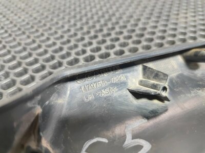 Scania     (,  4)
