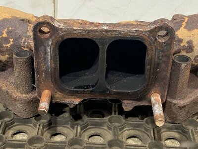VOLVO   (,  5)