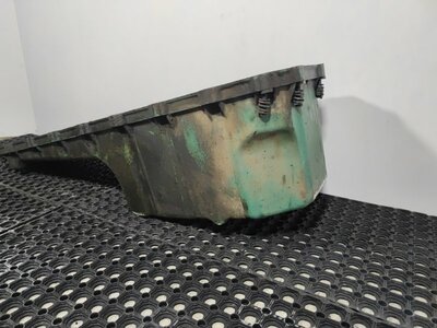 VOLVO    (,  3)