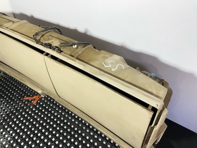 Scania Верхняя полка хранения (бардачок) в сборе (вид 4) Scania Верхняя полка хранения (бардачок) в сборе (фото, вид 4)