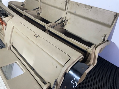 Scania Верхняя полка хранения (бардачок) в сборе (вид 5) Scania Верхняя полка хранения (бардачок) в сборе (фото, вид 5)