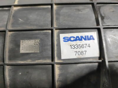 Scania    (,  8)