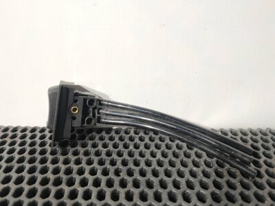 Scania     (,  3)