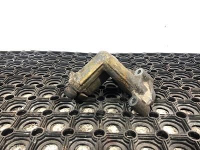 MAN    (,  5)