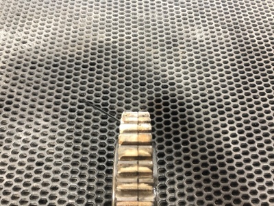 MAN    (,  2)