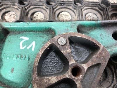 VOLVO   (,  6)