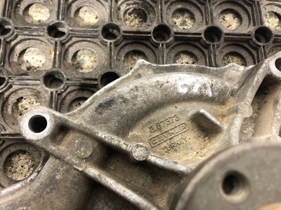 VOLVO   (,  3)