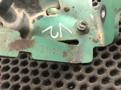 VOLVO    (,  7)