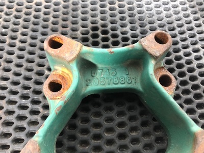 VOLVO   (,  6)