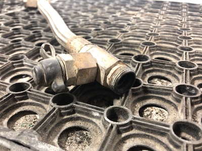 VOLVO   (,  5)