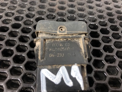 MAN   (,  5)