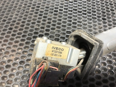 Iveco  - (,  6)