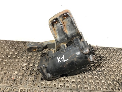 KAMAZ  (,  4)