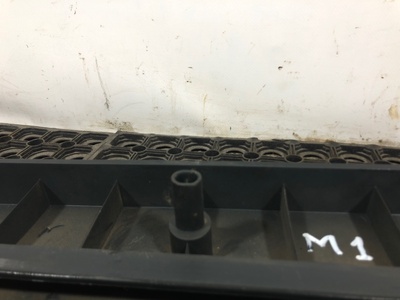 MAN    (,  4)
