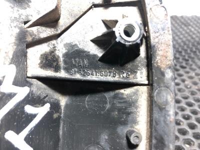MAN     (,  6)