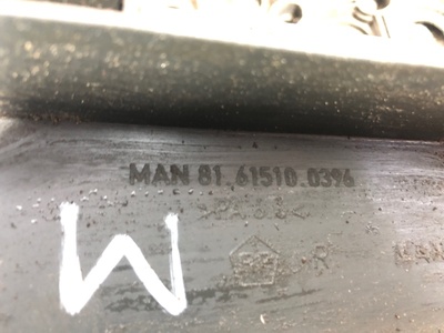 MAN    (,  5)