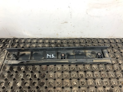 MAN    (,  3)