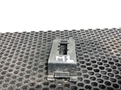 MAN    (,  3)