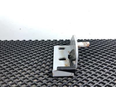 MAN     (,  2)