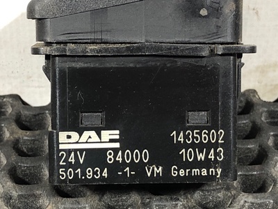 DAF     (,  3)