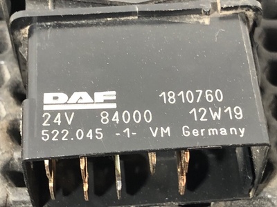 DAF    (,  4)