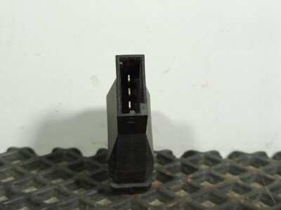 MAN    (,  3)
