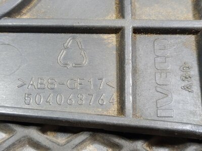 Iveco  (,  3)