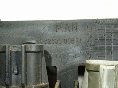 MAN   (,  2)