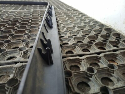 Scania     (,  5)