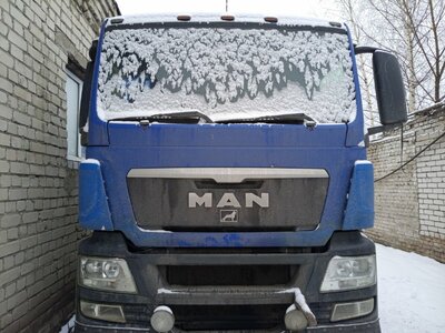 MAN    (,  1)