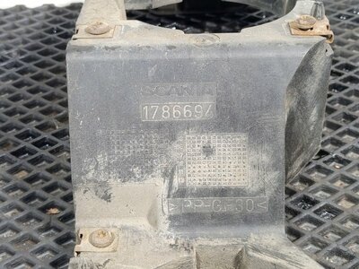 Scania     (,  5)
