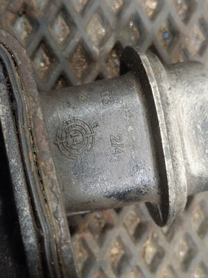 KAMAZ   (,  4)