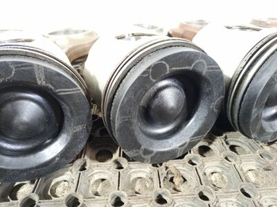 Scania    (,  4)