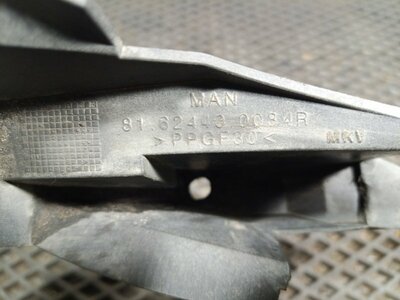 MAN    (,  2)