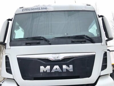 MAN    (,  4)