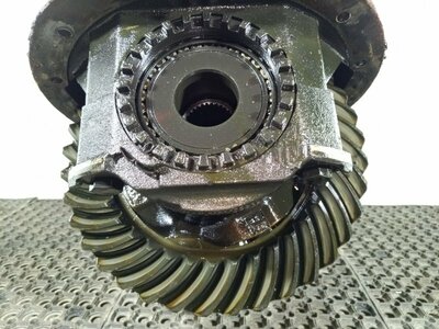 MAN    HY-1350 3.083 (,  4)
