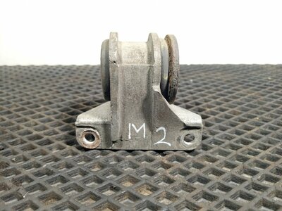MAN    (,  2)