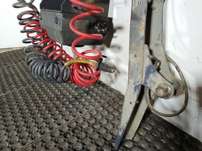 Iveco    (,  2)