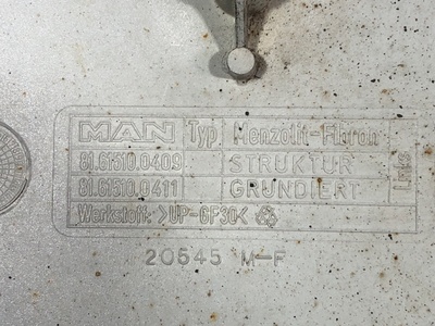 MAN    (,  5)