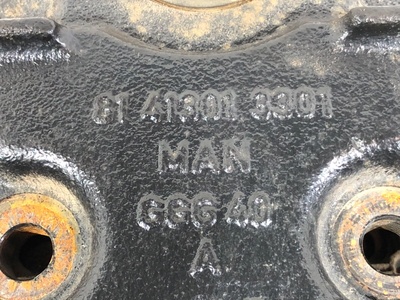 MAN    (,  2)