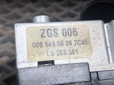 KAMAZ   (,  3)