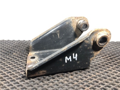 MAN    (,  2)