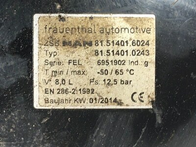 MAN   8L (,  4)