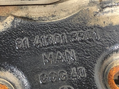 MAN    (,  2)