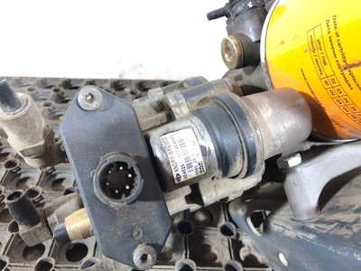DAF     4   (,  4)