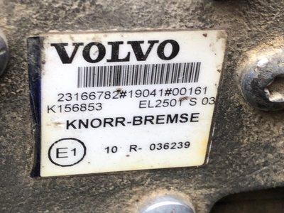 Renault     4   RENAULT T / (,  5)