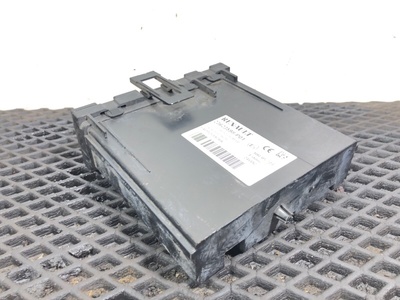 Renault   CIOM HI RENAULT T / (,  2)