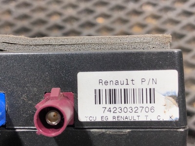 Renault  GSM/GPS  RENAULT T / (,  6)