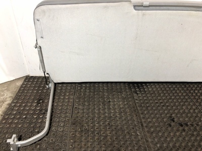 Renault    RENAULT T / (,  8)