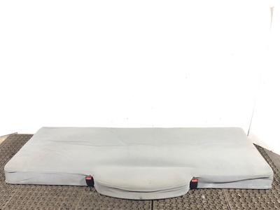 Renault Спальник кабины нижний RENAULT T б/у (вид 1) Renault Спальник кабины нижний RENAULT T б/у (фото, вид 1)